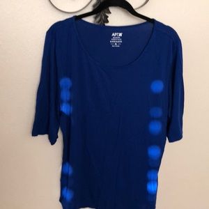 🎒 Royal blue blouse